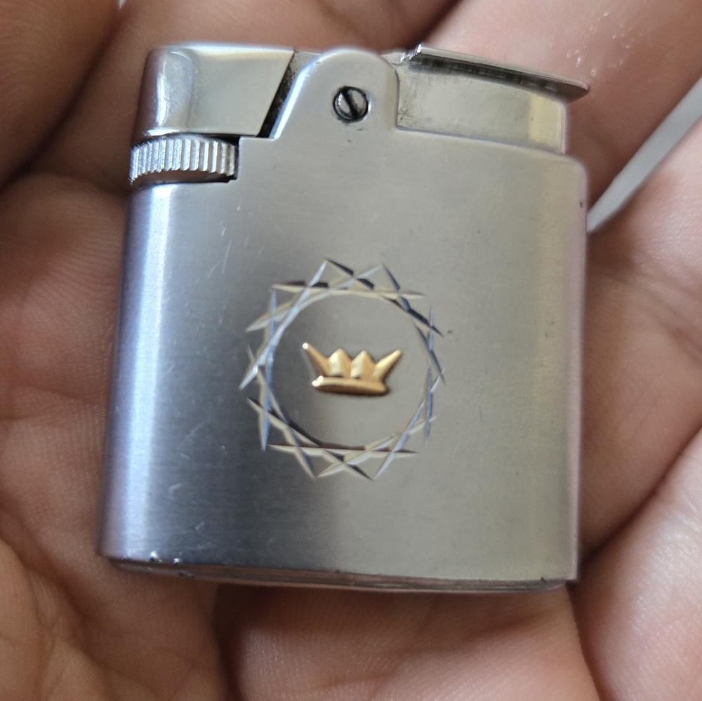 Silver Lighter - Picture 6 of 9